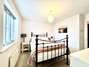 Principal Bedroom - click for photo gallery